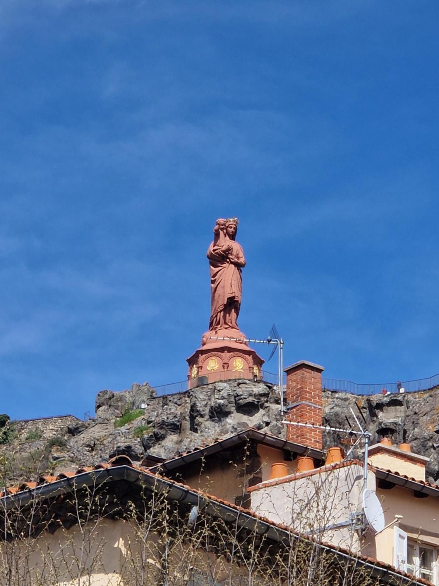 Gite Des Tables - Cathedrale, Coeur Historique, Vue Le Puy-en-Velay Exterior foto